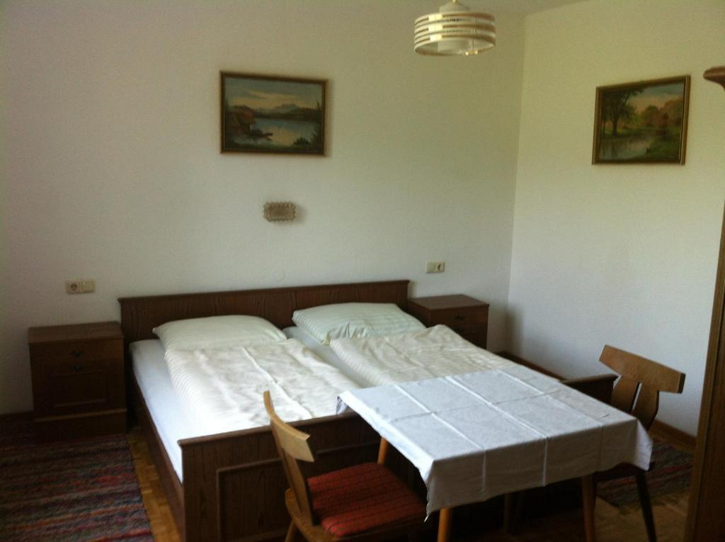 Gasthof Pension Steinberger Санкт-Георген-им-Аттергау Номер фото